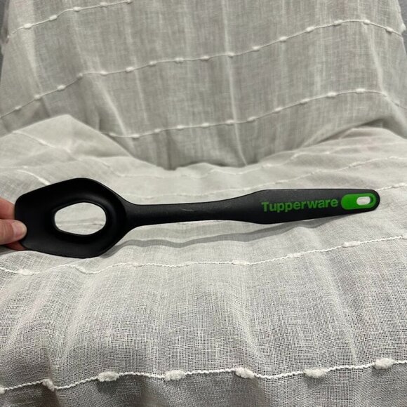Tupperware Black Flow Thru Spoon Serving Utensil Slotted Hole with Green Handle - Picture 1 of 6